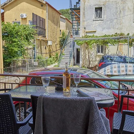 Marina's House Apartment Kassiopi